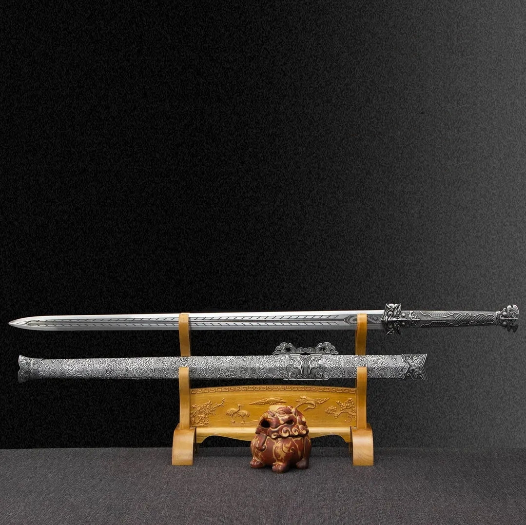 Unsharpened High Manganese Steel Beast Beak Collectible Sword