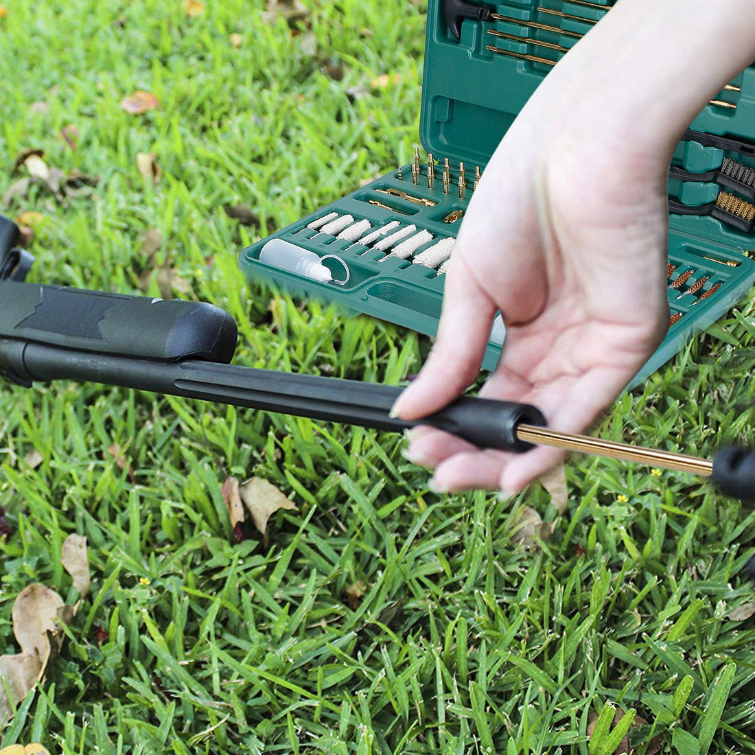 Universal Gun Cleaning Kit With Brushes And Carrying Case